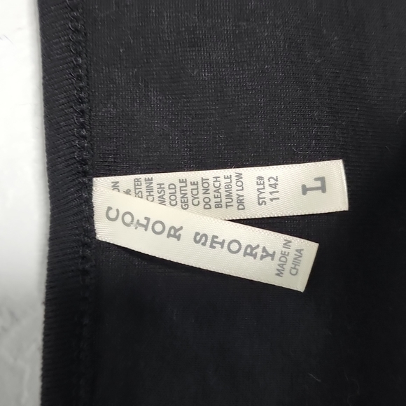 Cropped Black top customized paint and rose - Picture 2 of 7